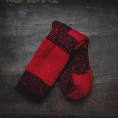 The Northern Beast merino wool socks -30C Rouge - Canada Beast - made in Canada- bear caps - casquette ours - casquette Canada